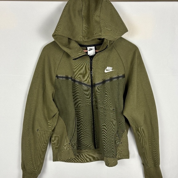 Nike Women Tech Fleece Windrunner Hoodie Sweatshirt Sz L Crop CW4298-437 Green - Picture 1 of 9